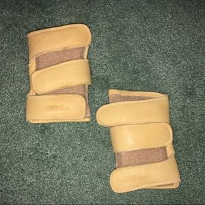 GYMNASTICS WRIST SUPPORT 🛍